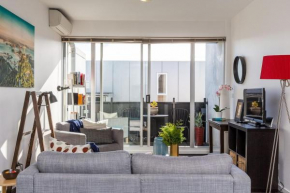 'Fitzroy Max' Easygoing Urban Pad off Brunswick St